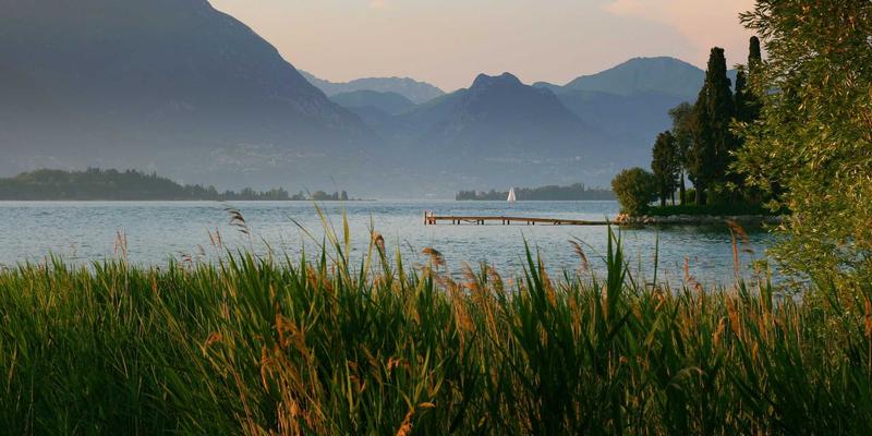 企业定制高尔夫杯赛事全攻略：从高尔夫用品筹备到完美执行