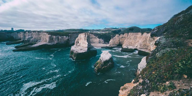 高尔夫杯奖杯设计与材质工艺全解析：从荣耀象征到高尔夫装备的艺术升华