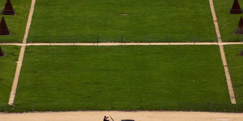 高尔夫杯官方纪念币与艺术品开发：收藏级衍生品市场前景